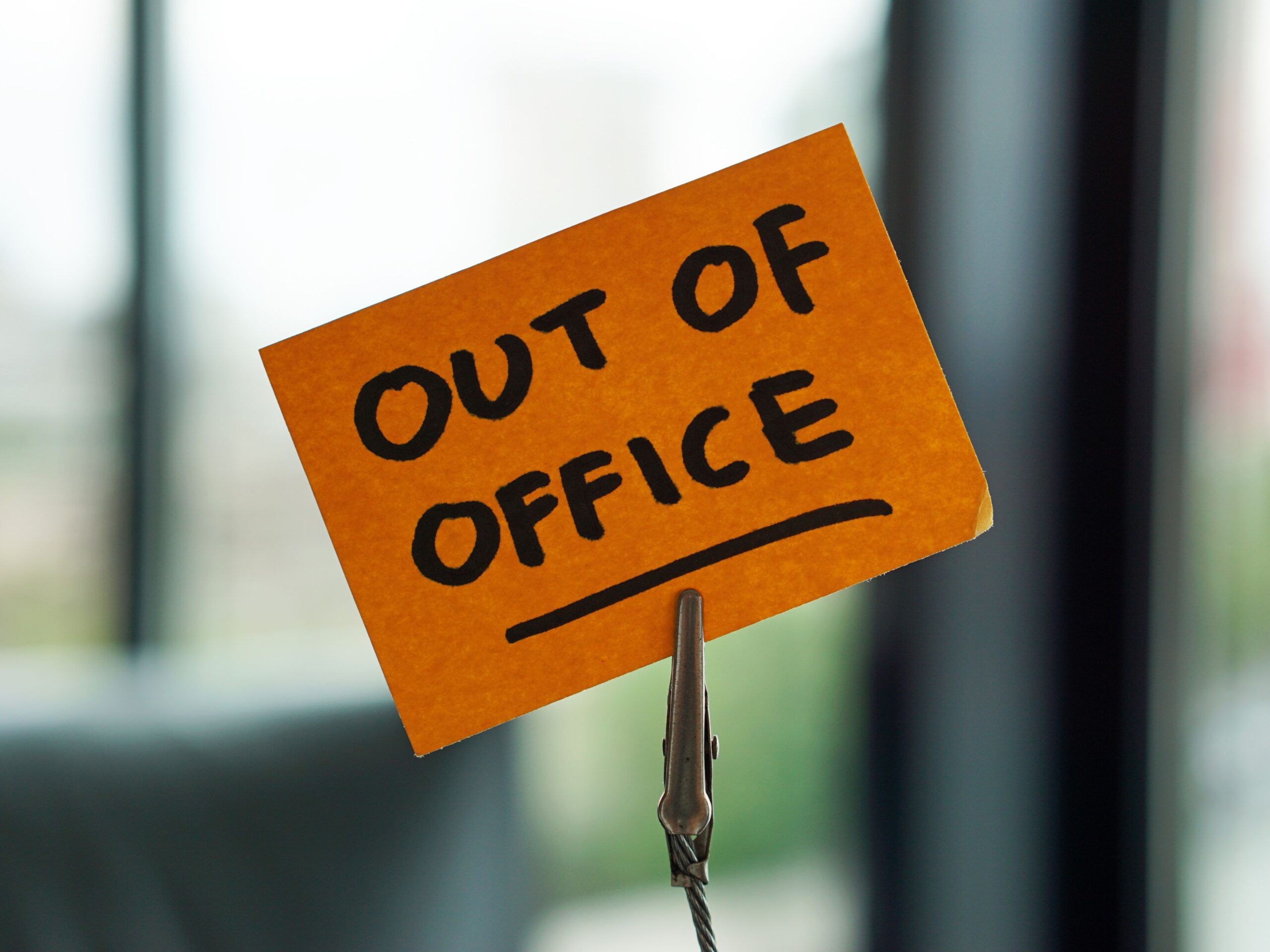 Turn Your Out-of-Office Message Into a Career-Boosting Billboard